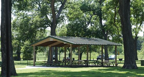 Parks and Rec Leonard Park Small Pavilion_thumb.jpg